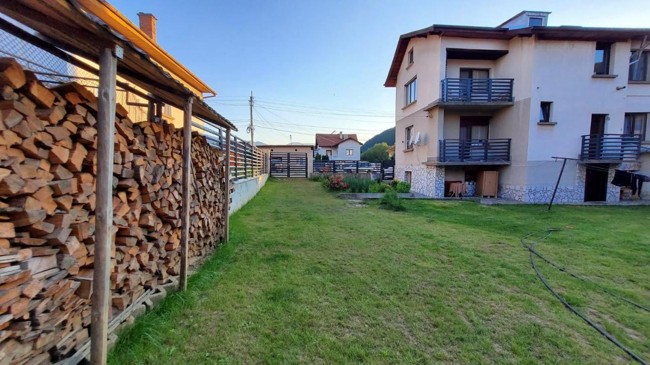 Bulgarane House Hotel Govedartsi Buitenkant foto